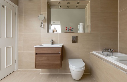 Bonnington House | Crescent House