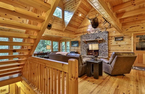 Ellijay Cabin | Crescent Moon on the River