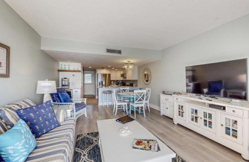 Crescent Beach Apartment | Crescent Sandpiper