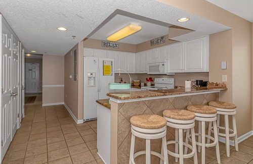 Crescent Beach Condo | Crescent Shores 1806 - Oceanfront condo rental