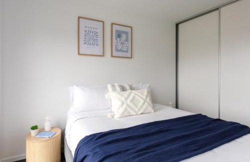 South Launceston House | Crescent Townhouse close to LGH