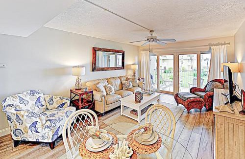 Crescent Beach Apartment | Cresent Sandpiper Condo Unit B205