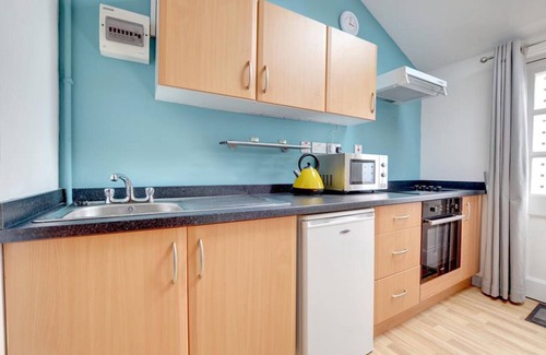 Abbess Roding House | Cresslands - One Bedroom House, Sleeps 2