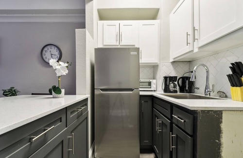 Midtown Apartment | Crest at Peachtree 105 spacious 1 Bd 1 Bth
