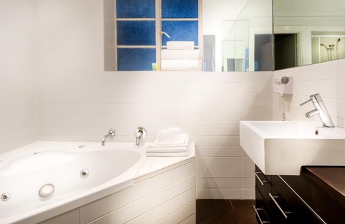 St Kilda Apartment | Crest On Barkly Serviced Apartments