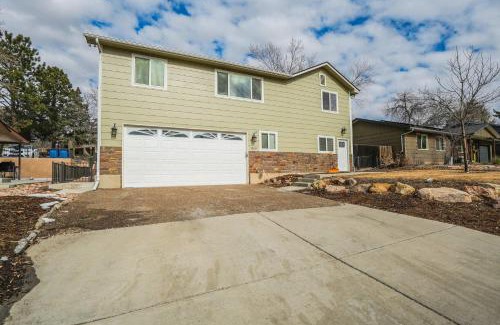 Central Colorado Springs House | Crestview Place Family Home 2 Mins to UCCS Patio and BBQ