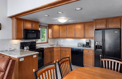 Snowmass Village Condo | Crestwood 3303 Deluxe 1 Bedroom Plus Loft