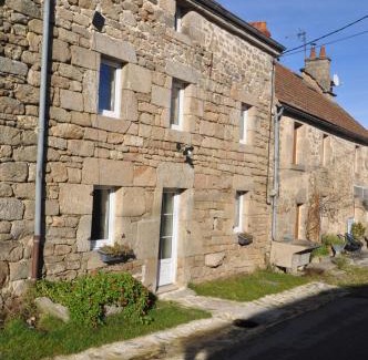 Saint-Marc-a-Frongier House | Creusoé