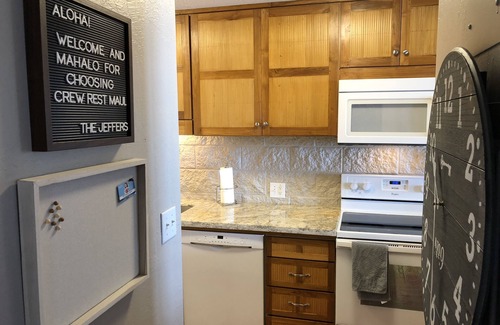 Maalaea Condo | Crew Rest Maui - 2BR/2BA, Oceanfront, Superior Views, A/C, sleeps 6