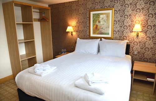 Swarkestone Hotel | Crewe & Harpur, Derby by Marston's Inns