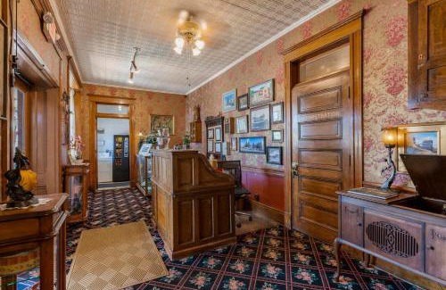 Cripple Creek Hotel | Cripple Creek Hospitality House