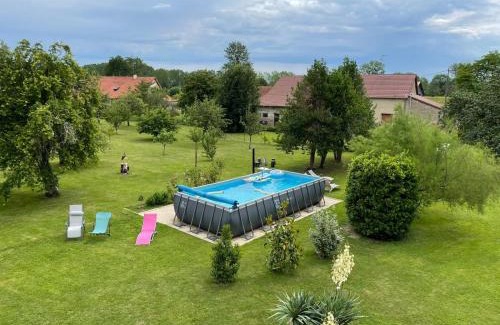 Longwy-sur-le-Doubs Apartment | Crisoline