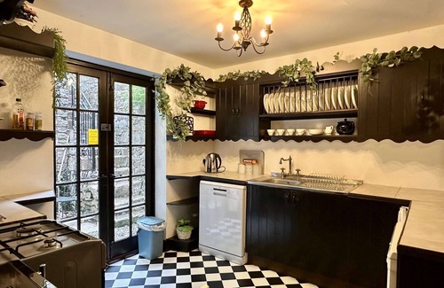 Inverness House | Criss Cross Cottage, Inverness
