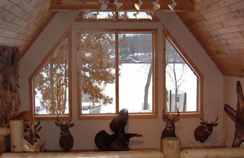 Crivitz Cabin | Crivitz Log Cabin on Sandstone Flowage 1 Hour - Lambeau Field