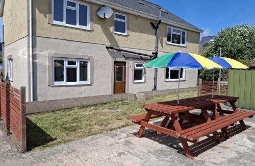 Garn Fadryn House | Criw Newydd