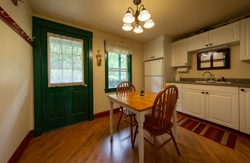 Croftville Cottage | Croftville Road Cottages #2. On the Shore of Lake Superior. Cozy and Romantic.