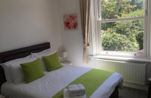 Croham Bed & Breakfast | Croham Park - Free Parking & Wi-Fi