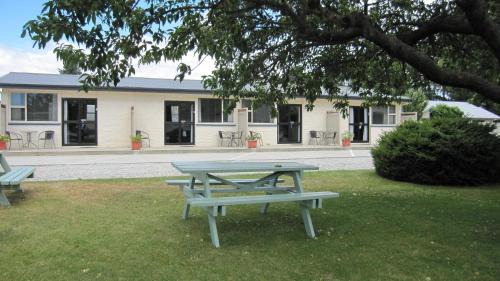 Lowburn Hotel | Cromwell Motel