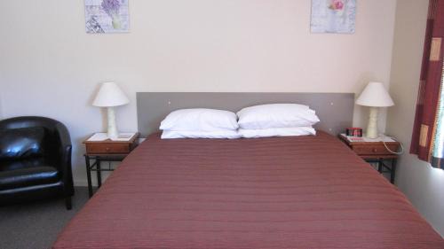Lowburn Hotel | Cromwell Motel