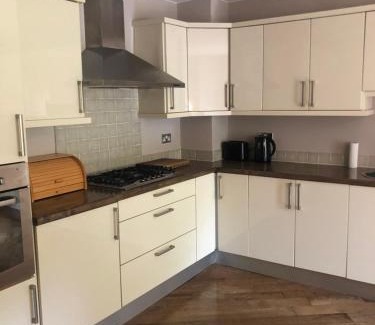 Kenmare House | Cromwells Court