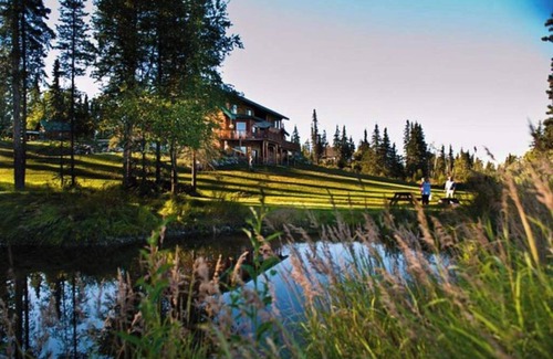 Cohoe Cabin | Crooked Creek Retreat Luxurious room on Creek, 2 Queen bds + Full Fishing Gear.