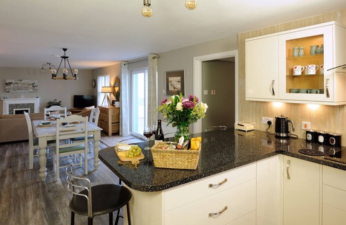 Buckie Cottage | Crooked Hythe Cottage - Charming Seafront Traditional Fisherman's Cottage