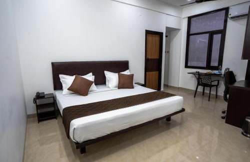 Peelamedu Hotel | Cross Roads Inn