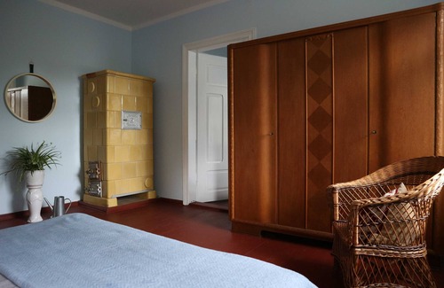 Forst Bed & Breakfast | Crossen an der Oder - Historisches Backsteinhaus im Naturgarten