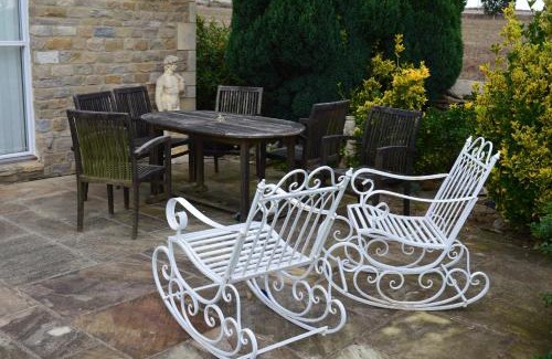 Corsham House | Crossroads Farm - Queen Anne's Stable