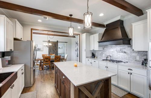 Crossville House | Crossville Home Near Lake Tansi and Hiking Trails!