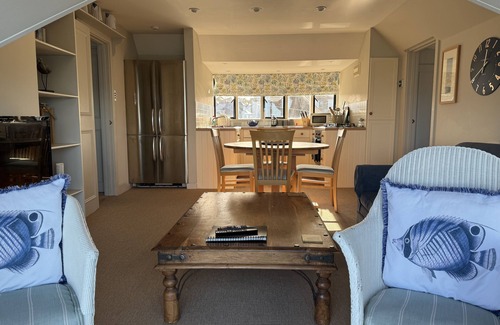 Seaview Apartment | Crow's Nest lovely apartment overlooking the sea with balcony