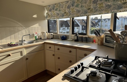 Seaview Apartment | Crow's Nest lovely apartment overlooking the sea with balcony
