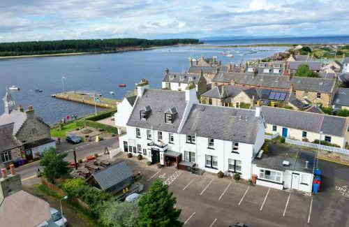 Findhorn Hotel | Crown and Anchor Inn