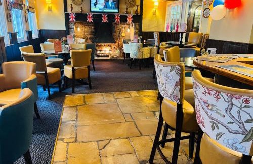 Chipping Norton Hotel | Crown & Cushion Hotel
