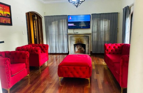 Waterkloof House | Crown Guesthouse Waterkloof