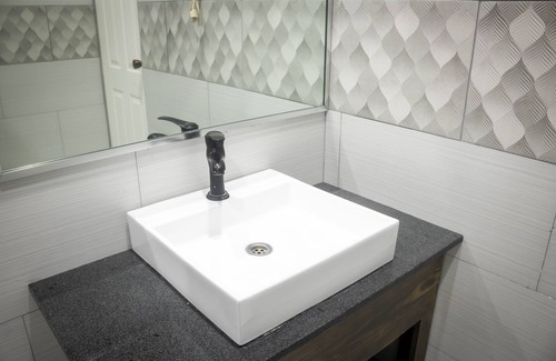 Piarco Hotel | Crown Hotel Piarco