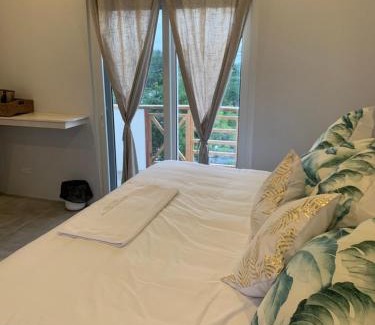 Logon Hotel | Crown Malapascua