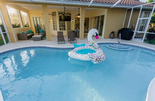 Crown Pointe House | Crown Pointe-Mabry Drive