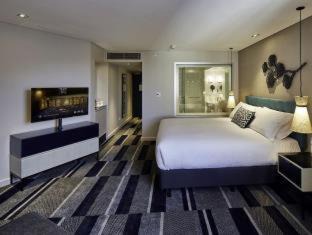 Burswood Hotel | Crown Promenade Perth