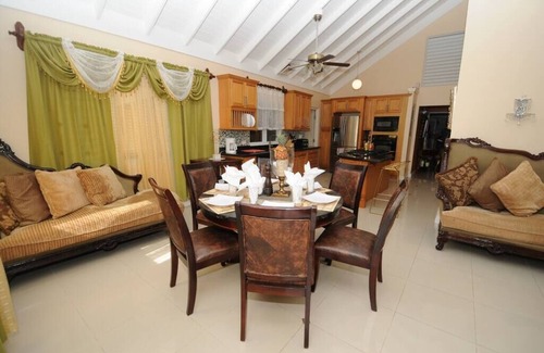 Plantation Village House | Crown Royal Villas, Priory