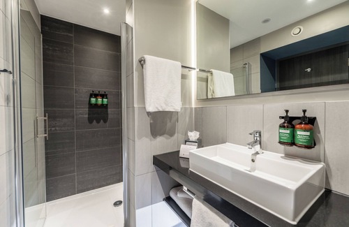 Dyce Hotel | Crowne Plaza Aberdeen Airport by IHG