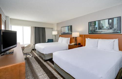 Herndon Hotel | Crowne Plaza Dulles Airport by IHG
