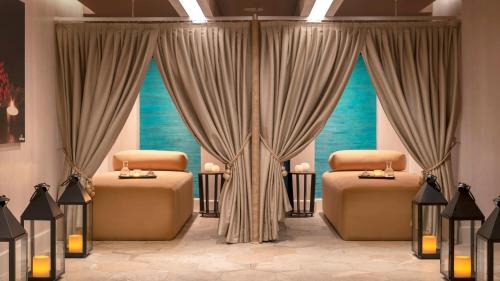 Bakırkoy Hotel | Crowne Plaza Florya Istanbul by IHG