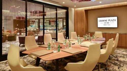 Bakırkoy Hotel | Crowne Plaza Florya Istanbul by IHG