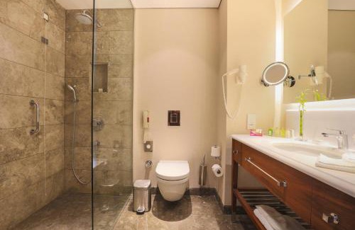 Umraniye Hotel | Crowne Plaza Istanbul Oryapark by IHG