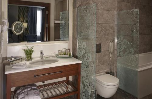 Umraniye Hotel | Crowne Plaza Istanbul Oryapark by IHG