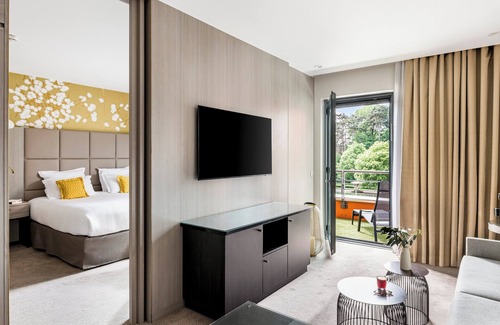 6th Arrondissement Hotel | Crowne Plaza Lyon - Cité Internationale by IHG