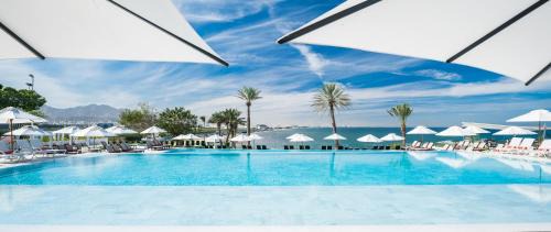Qurm Hotel | Crowne Plaza Muscat by IHG