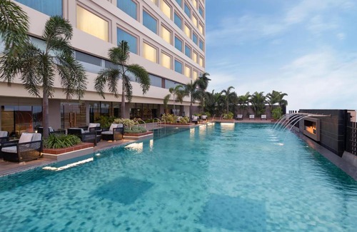 Mayur Vihar Phase 1 Hotel | Crowne Plaza New Delhi Mayur Vihar Noida by IHG