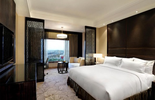 Mayur Vihar Phase 1 Hotel | Crowne Plaza New Delhi Mayur Vihar Noida by IHG